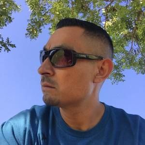 Meet your Posher, Ramiro